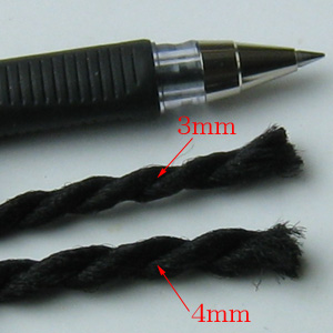 人工棕櫚縄の3mmと4mmの太さの比較